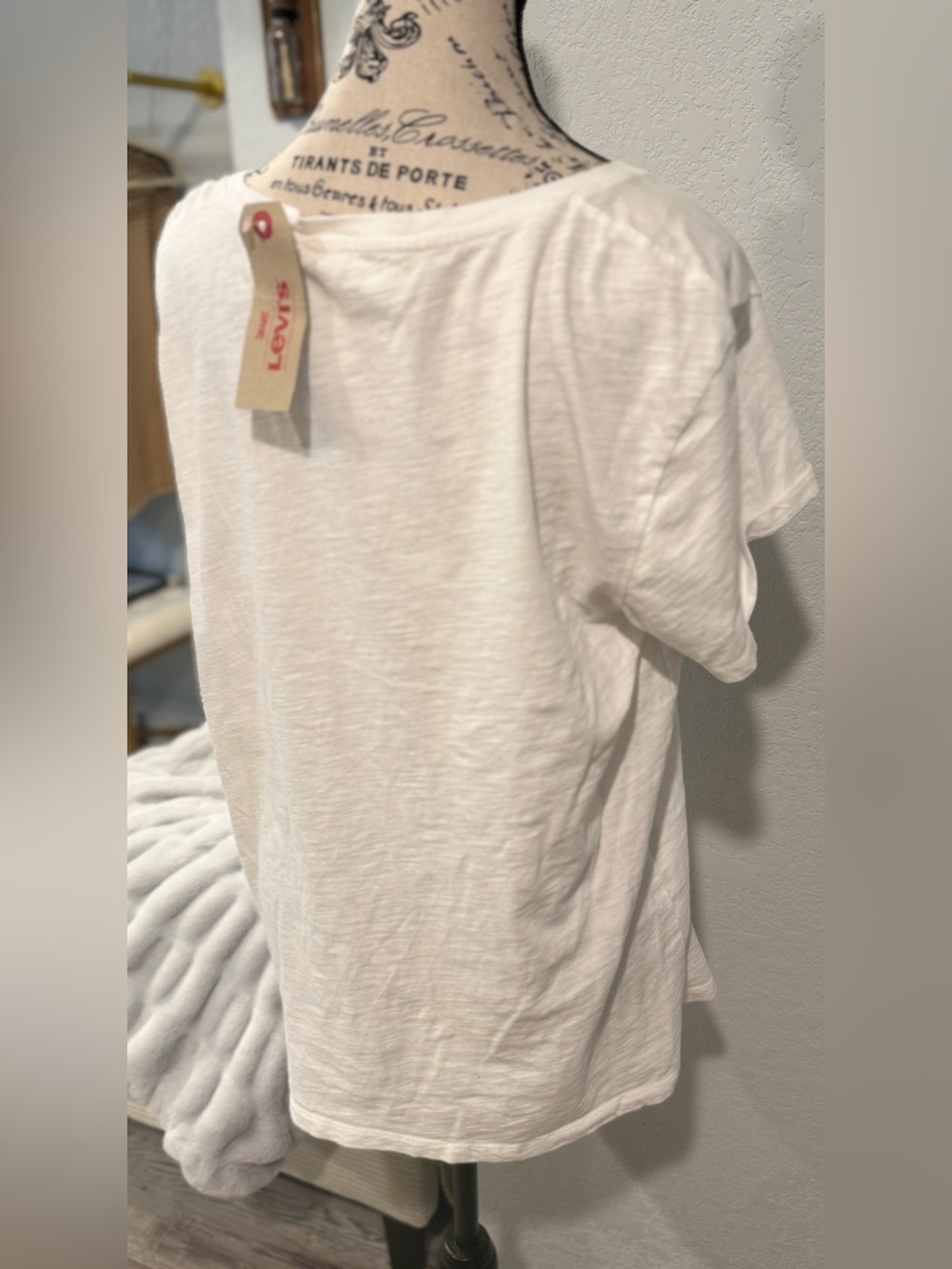 Levi’s White Slub Knit V-Neck Short Sleeve T-Shirt NWT XL - Picture 7 of 11
